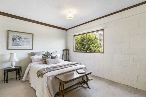 Photo of property in 2/23 Beach Road, Castor Bay, Auckland, 0620