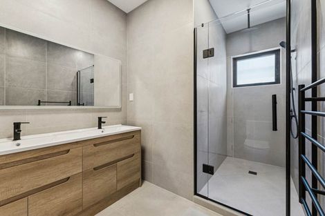 Photo of property in 20 Waimarie Drive, Karaka, 2578