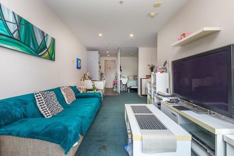 Photo of property in The Imperial Gardens Apartments, 718/135 Hobson Street, Auckland Central, Auckland, 1010