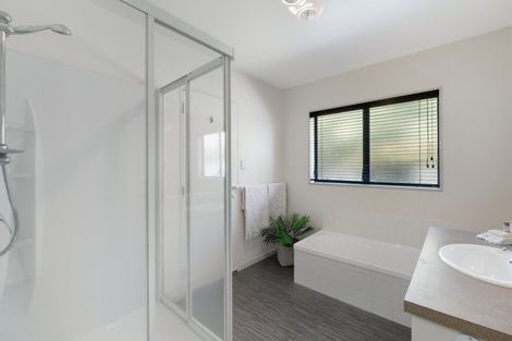 Photo of property in 71 Romana Crescent, Papamoa Beach, Papamoa, 3118