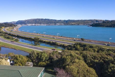 Photo of property in 8 Ayr Place, Papakowhai, Porirua, 5024