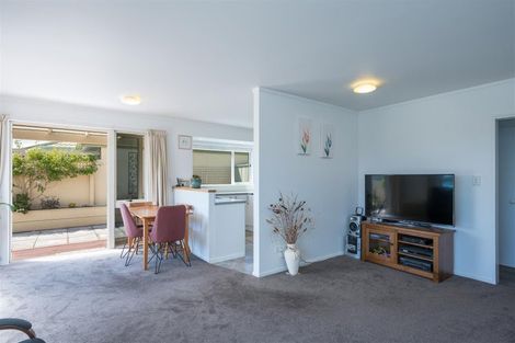 Photo of property in 13 Vining Crescent, Stoke, Nelson, 7011