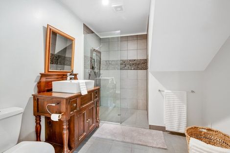 Photo of property in 5 Onewhero Road, Kaukapakapa, Warkworth, 0984