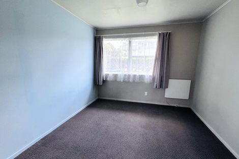 Photo of property in 3 Erica Road, Sunnynook, Auckland, 0620