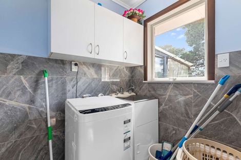 Photo of property in 48 Lawrence Crescent, Hillpark, Auckland, 2102