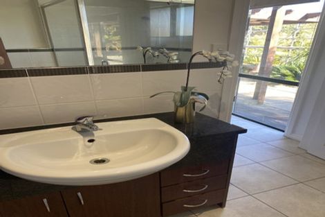 Photo of property in 8 Star Place, Cockle Bay, Auckland, 2014