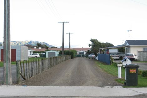 Photo of property in 9 Iti Street, Otaki, 5512