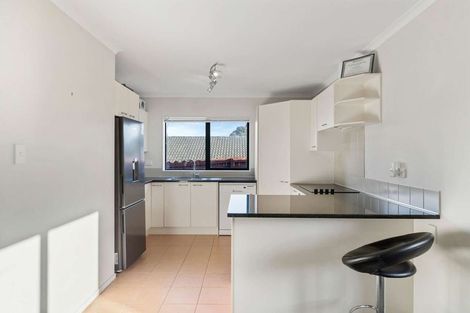 Photo of property in 7 Reremanu Place, Weymouth, Auckland, 2103