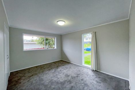 Photo of property in 2/82 Moore Street, Hillcrest, Auckland, 0627
