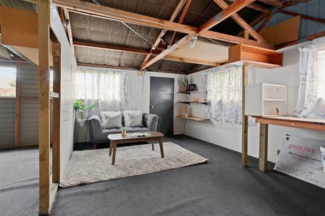 Photo of property in 4 Pyatt Place, Redwood, Christchurch, 8051