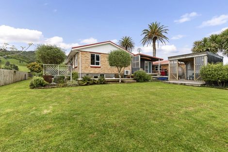 Photo of property in 1606 South Road, Tataraimaka, New Plymouth, 4374