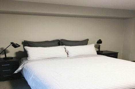 Photo of property in 1/2 Manor Place, Dunedin Central, Dunedin, 9016