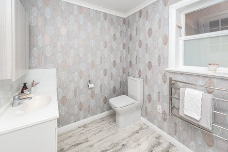 Photo of property in 17 Gonville Avenue, Gonville, Whanganui, 4501