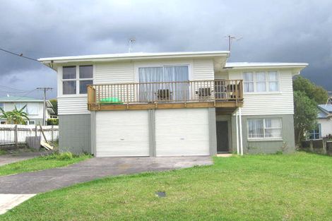 Photo of property in 10 Kaweka Street, New Lynn, Auckland, 0600
