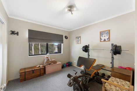 Photo of property in 18 Calvandra Grove, Rangiora, 7400