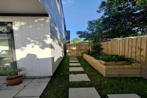 Photo of property in 7/18 Graham Avenue, Te Atatu Peninsula, Auckland, 0610