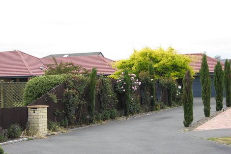 Photo of property in 5 Ferngrove Place, Parklands, Christchurch, 8083