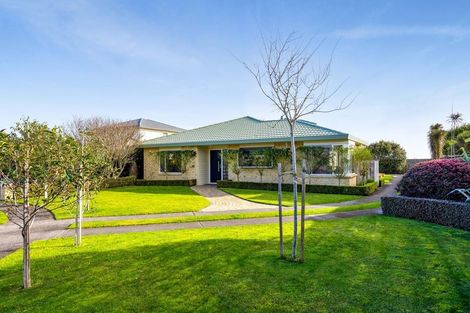 Photo of property in 6 Edna Wills Place, Hawera, 4610