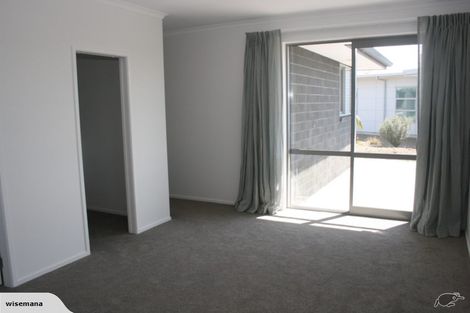 Photo of property in 19 Waitemata Drive, One Tree Point, 0118