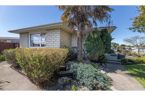 Photo of property in 6 Bowie Drive, Woodend, 7610