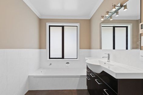 Photo of property in 10 Matariki View, Welcome Bay, Tauranga, 3112