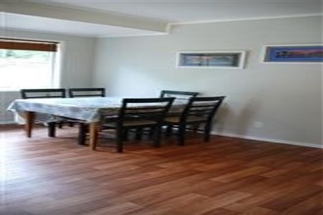 Photo of property in 1/23 Pavola Grove, Glenfield, Auckland, 0629