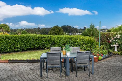 Photo of property in 8 Chadlington Avenue, Henderson, Auckland, 0612