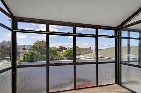 Photo of property in 1 Aurora Street, Petone, Lower Hutt, 5012