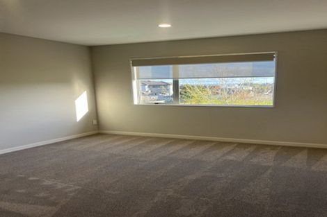 Photo of property in 10 Ballymore Drive, Pinehill, Auckland, 0632