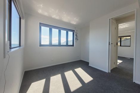 Photo of property in 32 Ocean Parade, Pukerua Bay, 5026