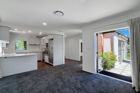 Photo of property in 1/11 Aikmans Road, Merivale, Christchurch, 8014