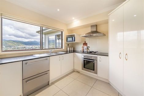 Photo of property in 13 Riverstone Drive, Riverstone Terraces, Upper Hutt, 5018