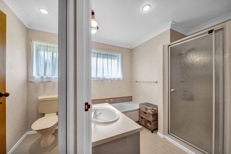 Photo of property in 11 Ash Place, Whalers Gate, New Plymouth, 4310