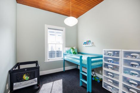 Photo of property in 97 Victoria Avenue, Palmerston North, 4410