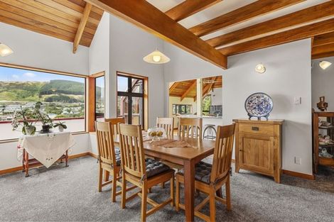 Photo of property in 19 Rembrandt Avenue, Tawa, Wellington, 5028