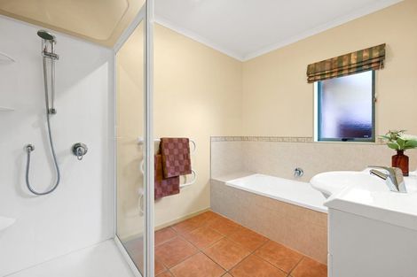 Photo of property in 4 Callum Court, Rototuna, Hamilton, 3210