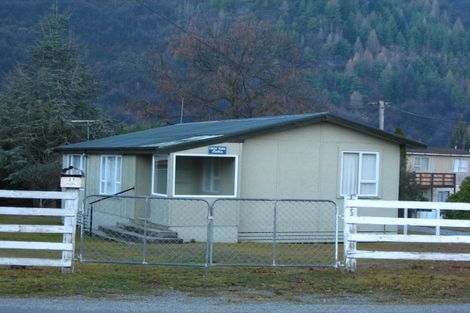Photo of property in 31 Centennial Avenue, Arrowtown, 9302