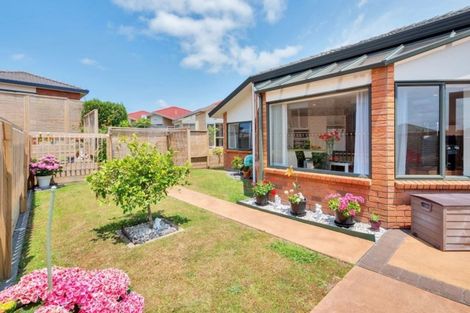 Photo of property in 28/169 Sturges Road, Henderson, Auckland, 0612