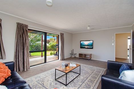 Photo of property in 33 Tawavale Street, Pukehangi, Rotorua, 3015