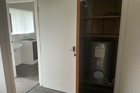 Photo of property in 44-46 Baylands Drive, Newlands, Wellington, 6037