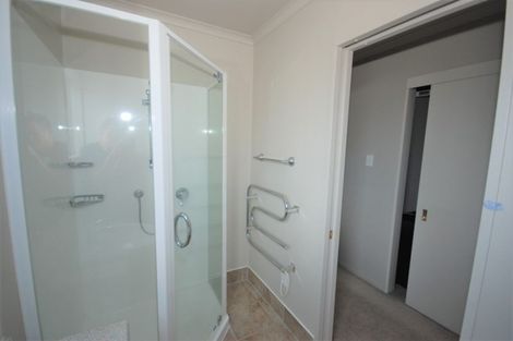 Photo of property in 28 Terracotta Drive, Blockhouse Bay, Auckland, 0600