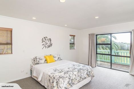 Photo of property in 31 Eruini Street, Waikanae Beach, Waikanae, 5036