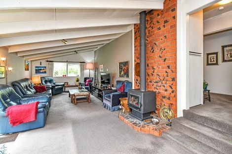 Photo of property in 19 Marybeth Place, Rosehill, Papakura, 2113