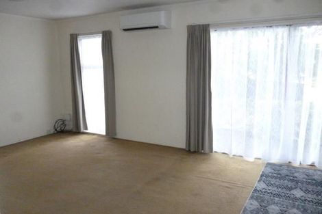 Photo of property in 2/18 Pegler Drive, Howick, Auckland, 2014