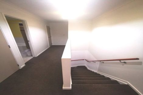 Photo of property in 24 Barnea Circle, Glen Eden, Auckland, 0602