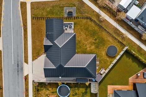 Photo of property in 6 Rua Street, Albert Town, Wanaka, 9305