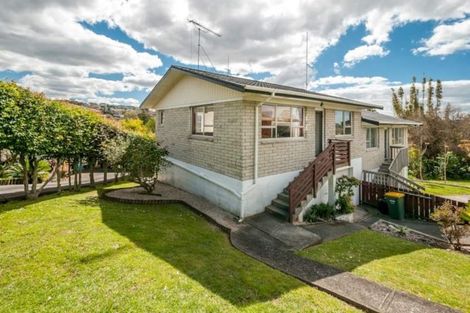 Photo of property in 2/2 Ellice Road, Totara Vale, Auckland, 0629