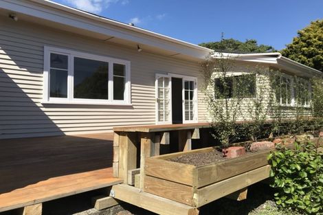 Photo of property in 19 Cecil Road, Tawa, Wellington, 5028