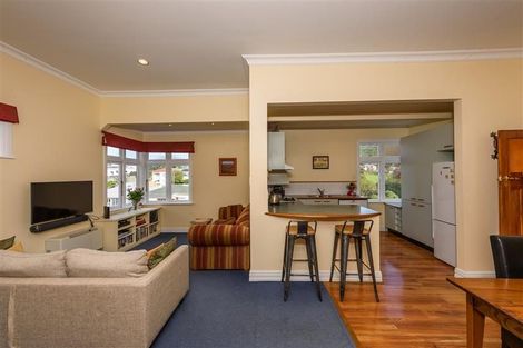 Photo of property in 9 Murray Street, Island Bay, Wellington, 6023