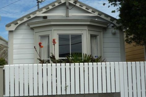 Photo of property in 19 Douglas Street, Mount Cook, Wellington, 6021